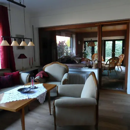 Enas Huus Holiday home *